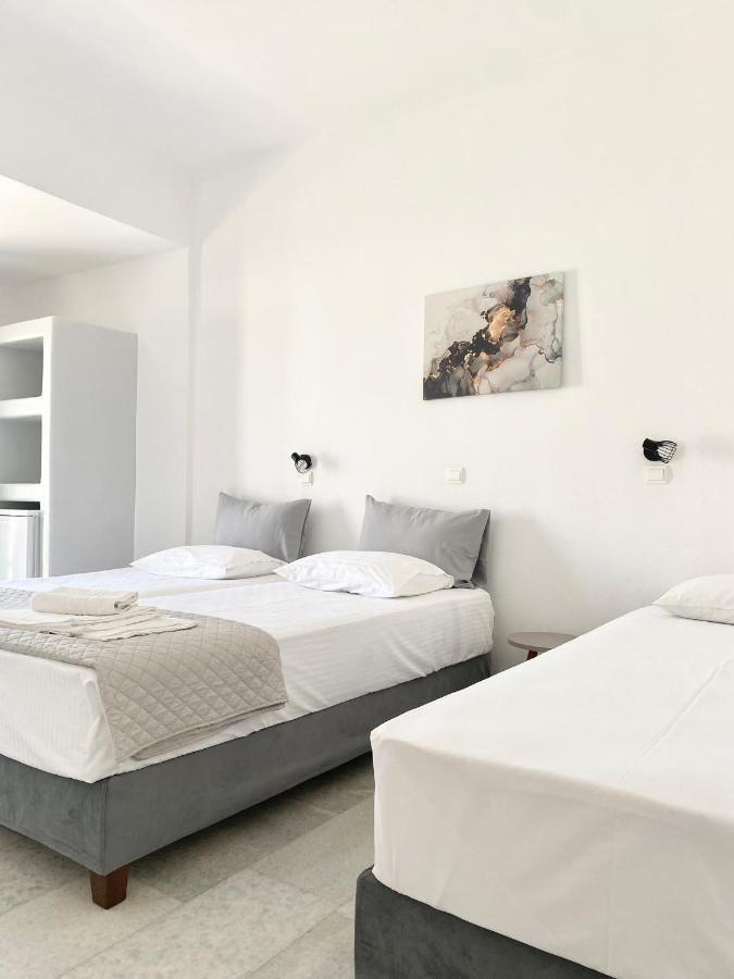Fikas Hotel Naxos City Extérieur photo