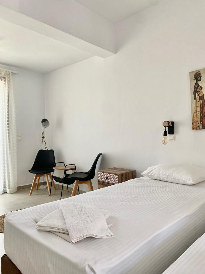 Fikas Hotel Naxos City Extérieur photo